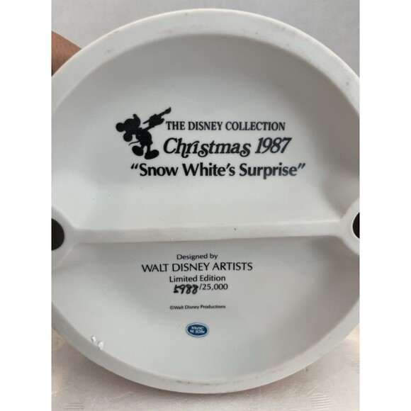 Snow Whites Surprise Christmas 1987 Disney Holiday Figurine 6988/25000 Excellent - Picture 5 of 7